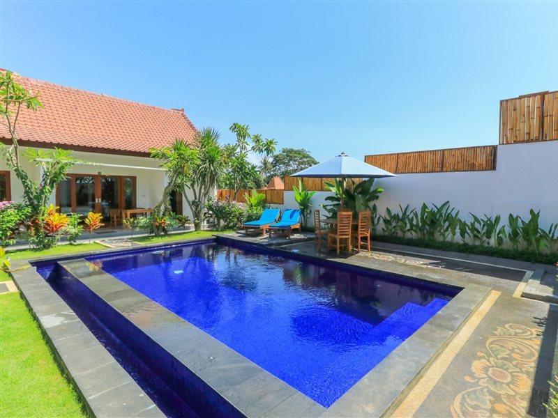 Pererenan Nengah Guest House Canggu Exterior photo