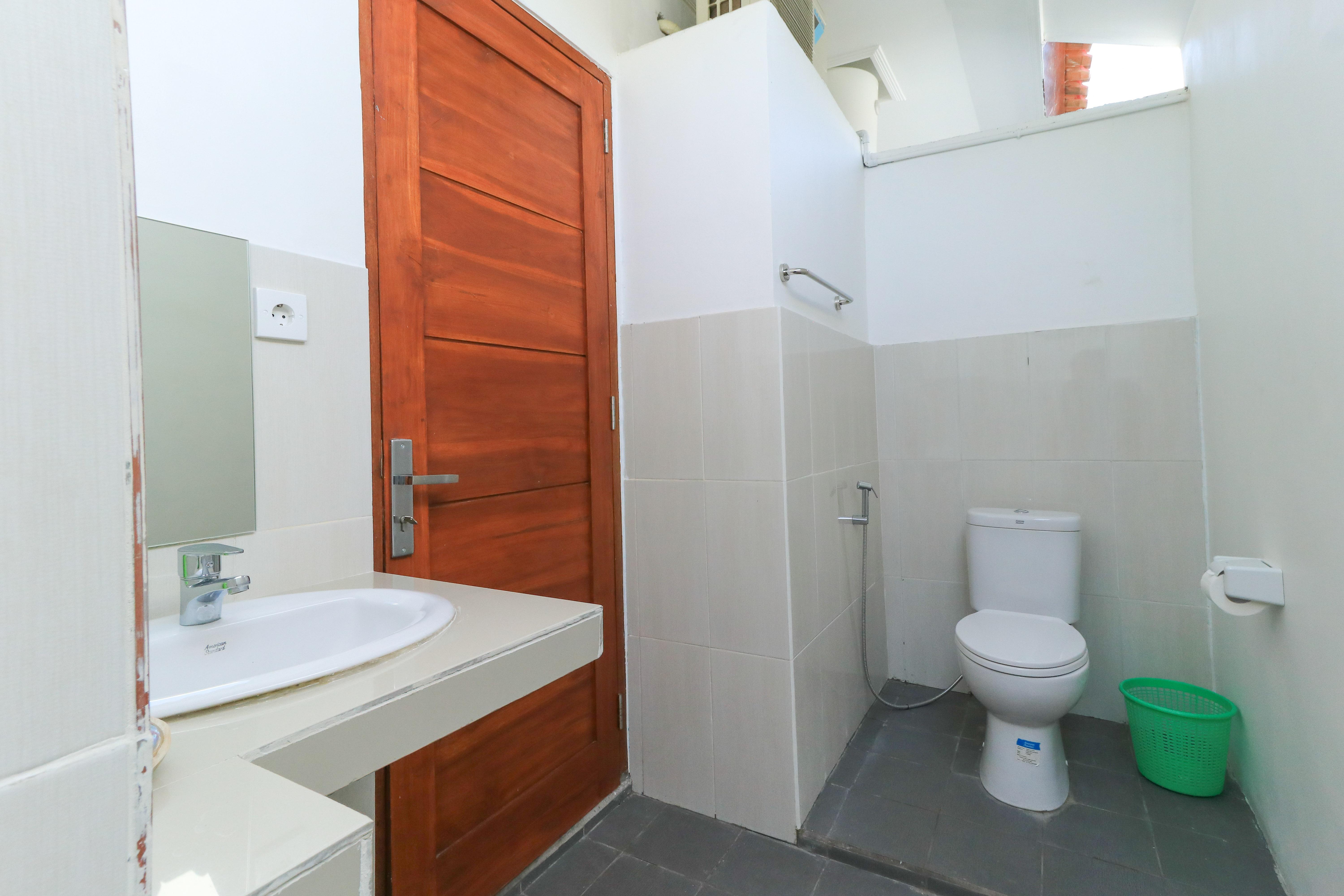 Pererenan Nengah Guest House Canggu Exterior photo