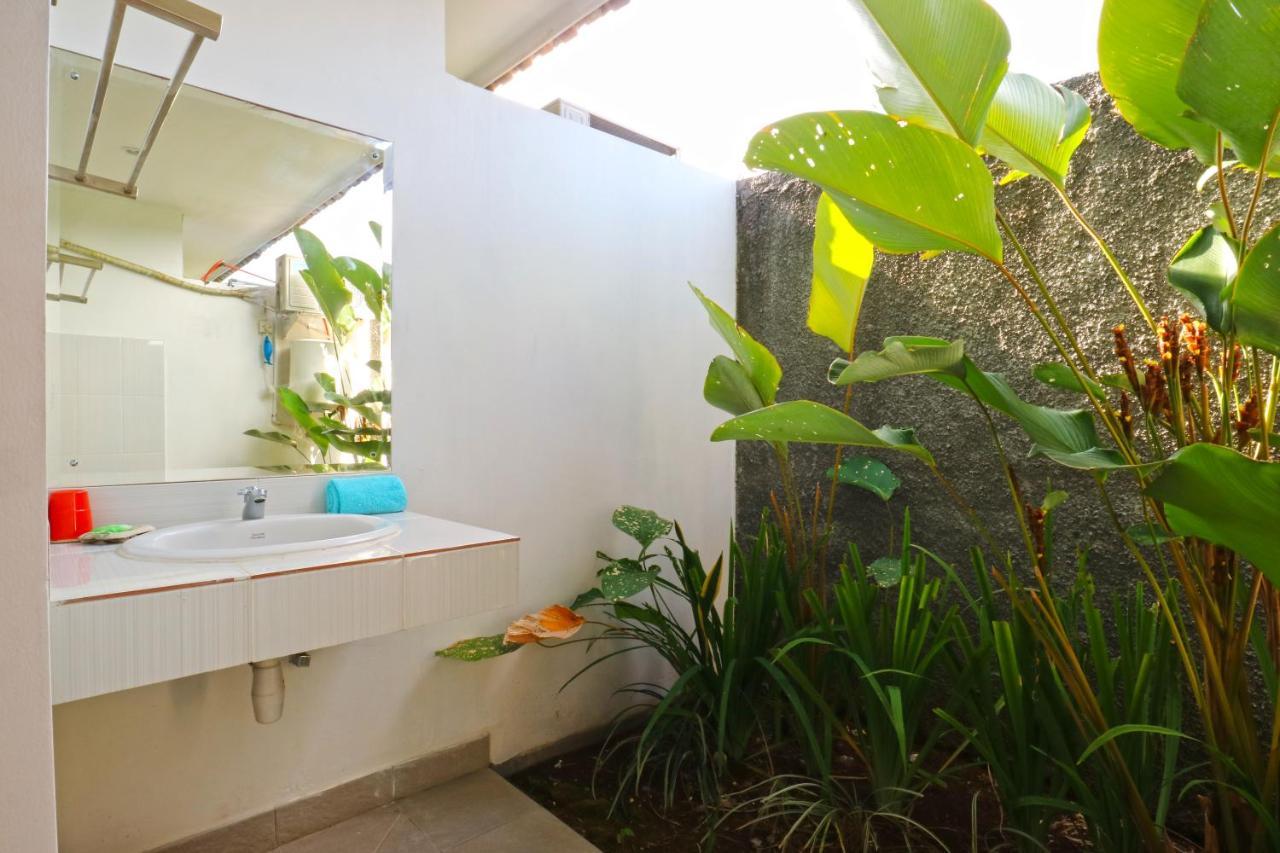 Pererenan Nengah Guest House Canggu Exterior photo