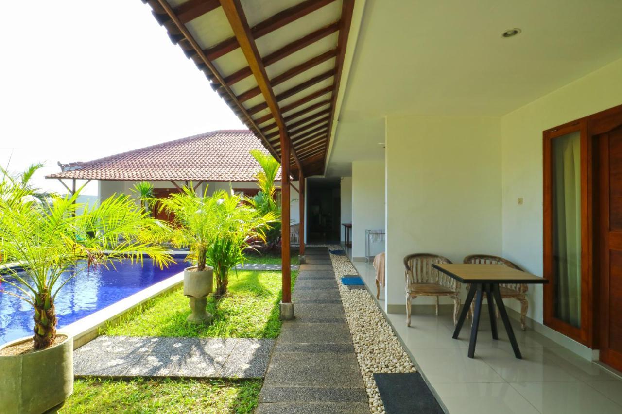 Pererenan Nengah Guest House Canggu Exterior photo